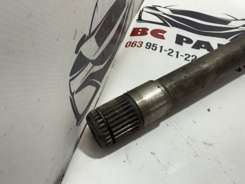 Привод ( полуось) передний правый 7 2008-2015 F02 4.4