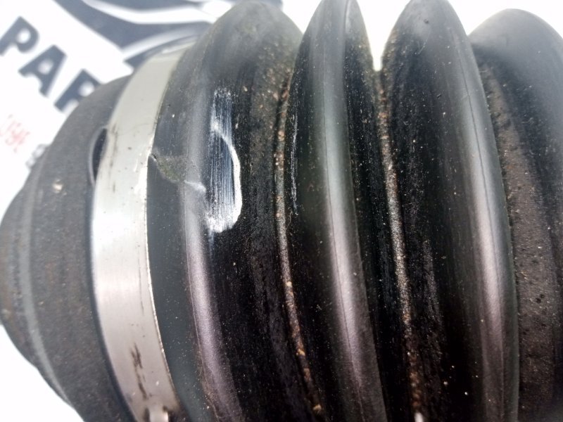 Привод ( полуось) передний правый Q3 2019-2025 83A 2.0