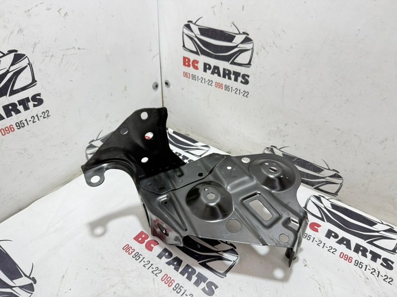 Подставка под аккумулятор Outback 2018 2.5