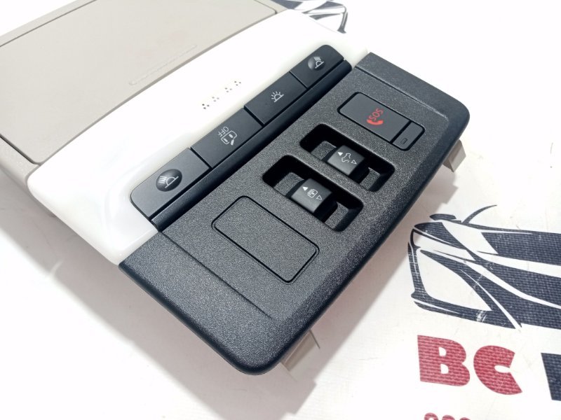 Плафон подсветки салона Rogue 2021 T33 2.5 Плафон подсветки салона Rogue 2021 T33 2.5