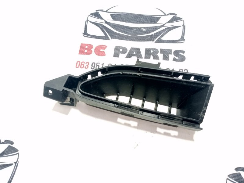 Решетка в бампер передняя левая Rogue 2021 T33 2.5 Решетка в бампер передняя левая Rogue 2021 T33 2.5