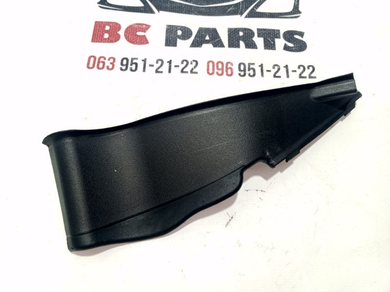 Уголок жабо левый Nissan Rogue 2021 T33 2.5 668956RA1A Б/У