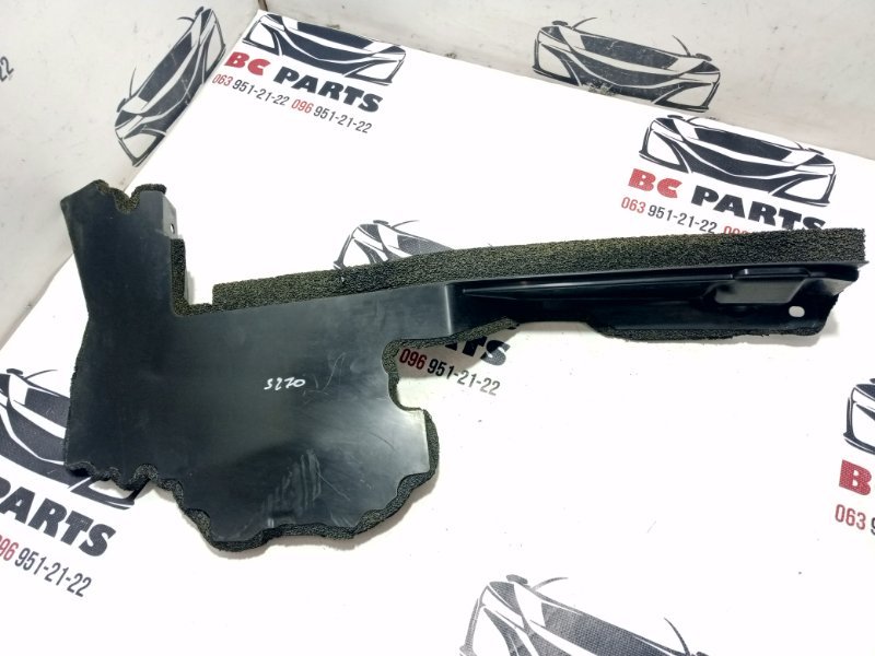 Дефлектор радиатора правый Nissan Rogue T33 2.5 Дефлектор радиатора правый Nissan Rogue T33 2.5