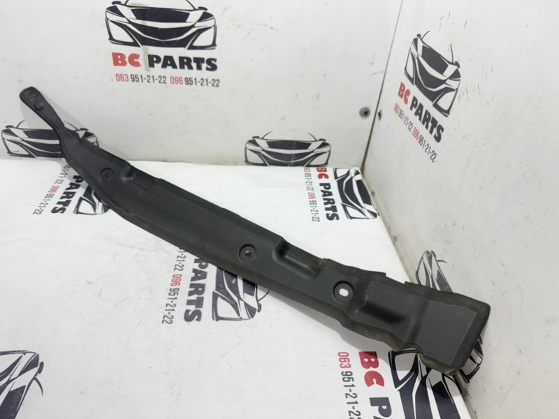 Пыльник крыла передний левый Nissan Rogue T33 2.5