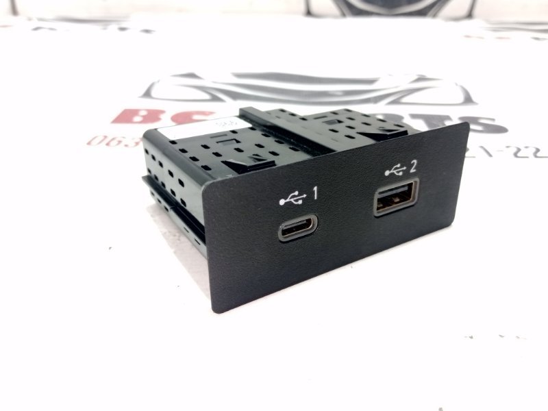 USB разъем Rogue 2021 T33 2.5