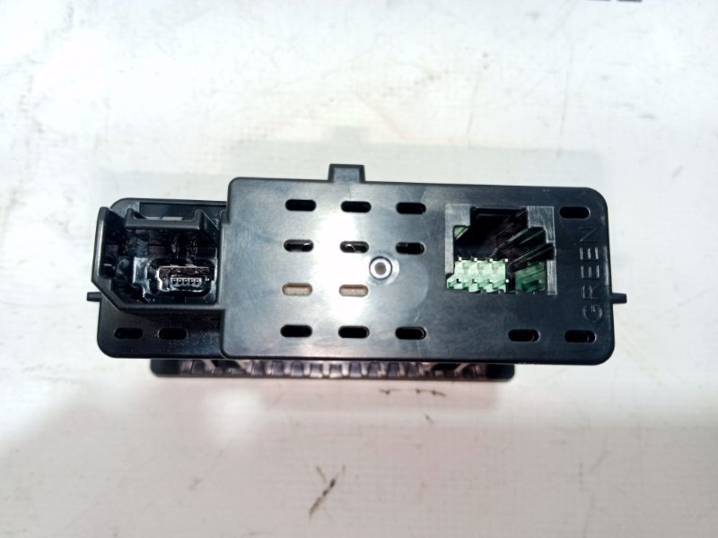 USB разъем Rogue 2021 T33 2.5