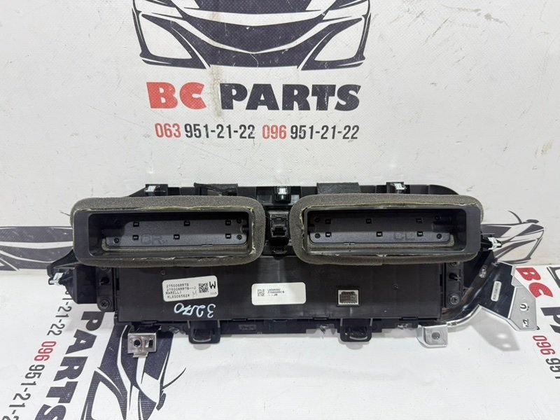 Блок управления климат-контролем Rogue 2021 T33 2.5 Блок управления климат-контролем Rogue 2021 T33 2.5