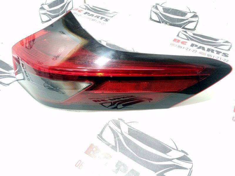 Фонарь наружный (в крыло) задний правый Rogue 2021 T33 2.5