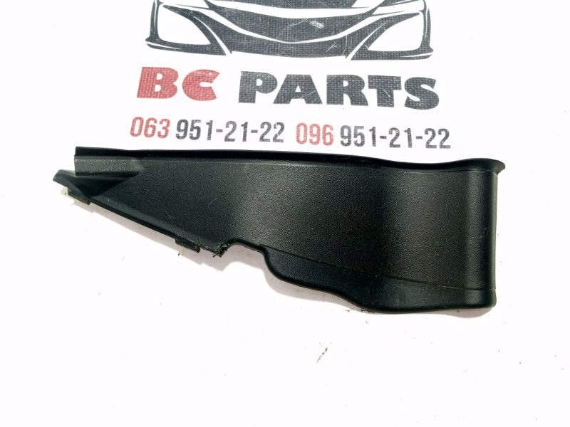 Уголок жабо правый Rogue 2021 T33 2.5 Уголок жабо правый Rogue 2021 T33 2.5