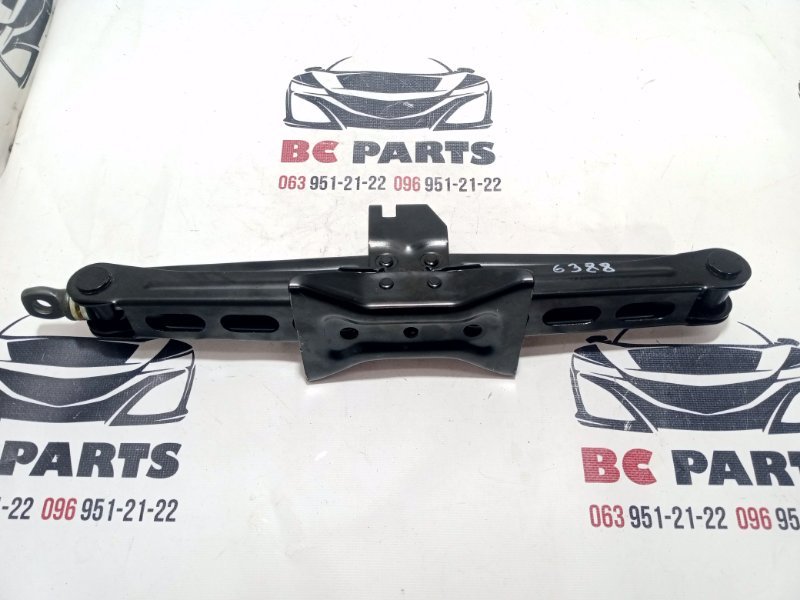 Домкрат Nissan Rogue T33 2.5 Домкрат Nissan Rogue T33 2.5