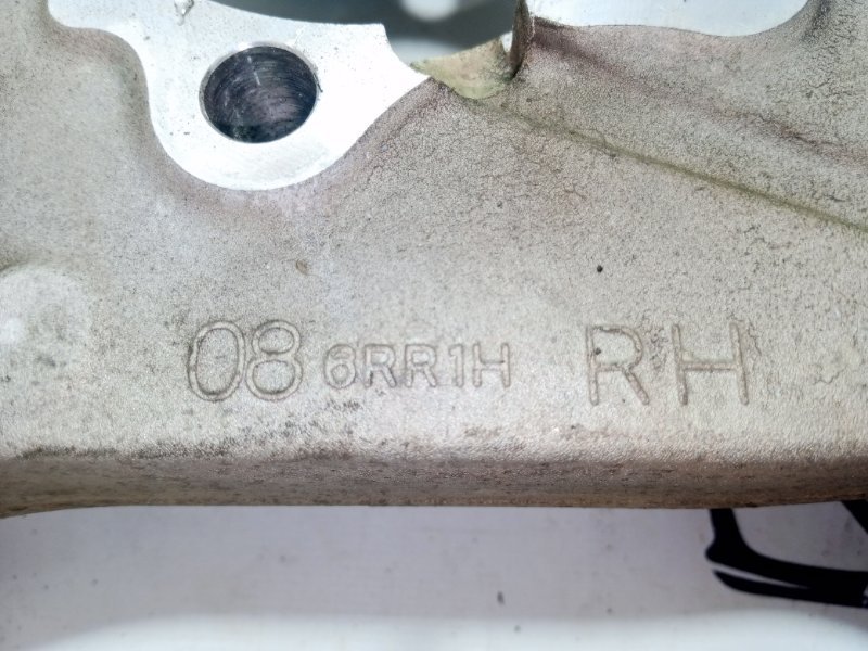 Цапфа задняя правая Rogue 2021 T33 2.5