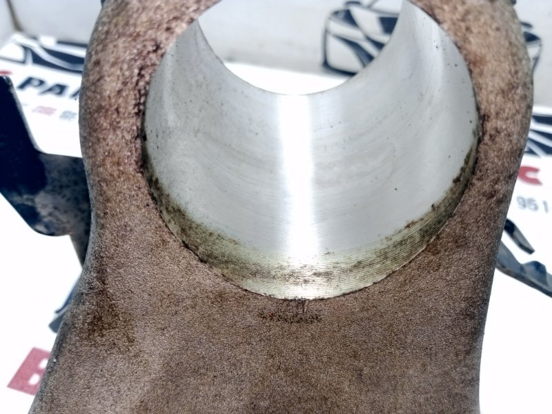 Цапфа передняя левая Rogue 2021 T33 2.5 Цапфа передняя левая Rogue 2021 T33 2.5