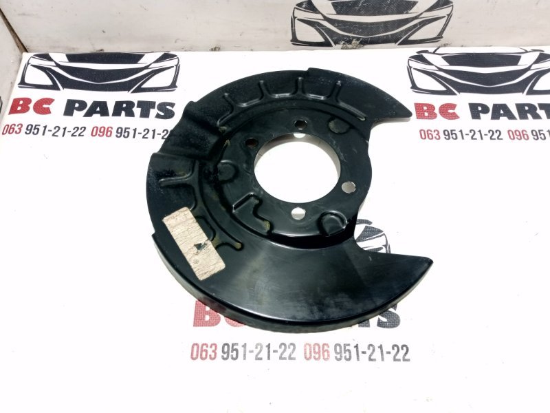 Защита тормозного диска задняя левая Nissan Rogue 2021 T33 2.5 441616RA0A Б/У