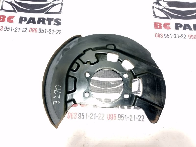 Защита тормозного диска передняя левая Nissan Rogue 2021 T33 2.5 41161-6RA0A Б/У