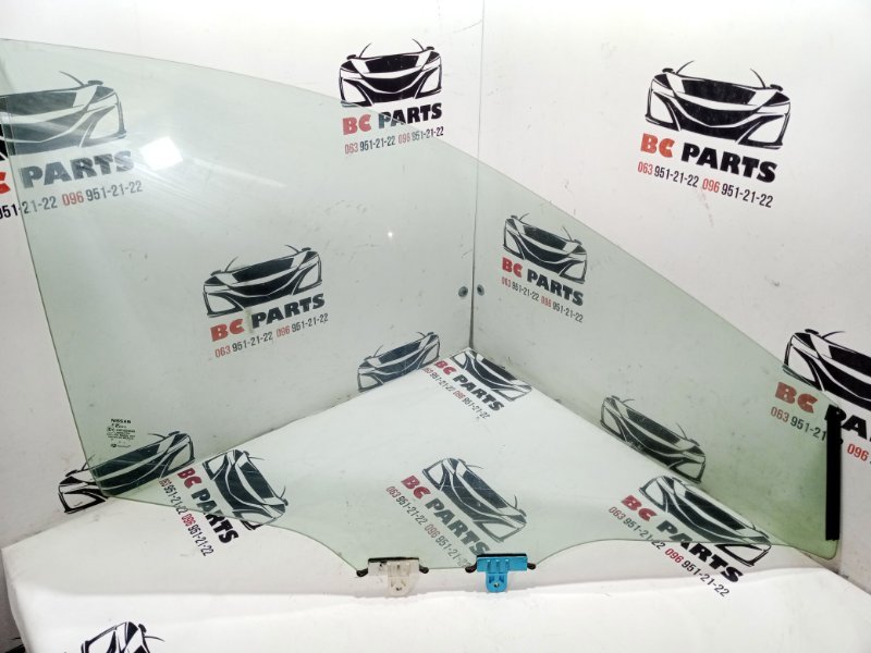 Стекло двери переднее правое Nissan Rogue 2021 T33 2.5 80300-6RR0A Б/У