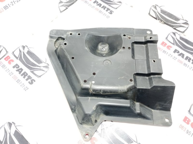 Защита топливного бака Nissan Rogue 2021 T33 2.5 748196RR0A Б/У