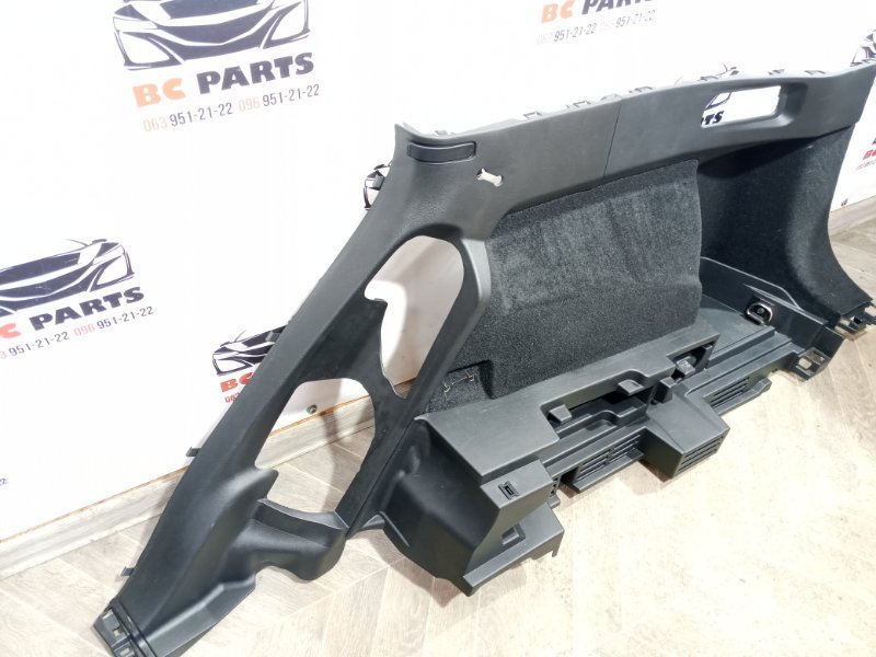 Карта багажника правая Nissan Rogue T33 2.5