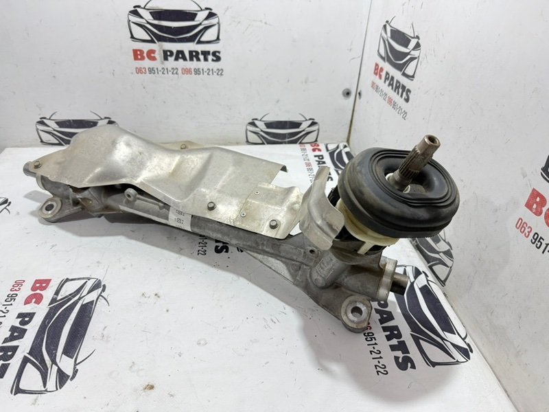 Рулевая рейка Nissan Rogue T33 2.5