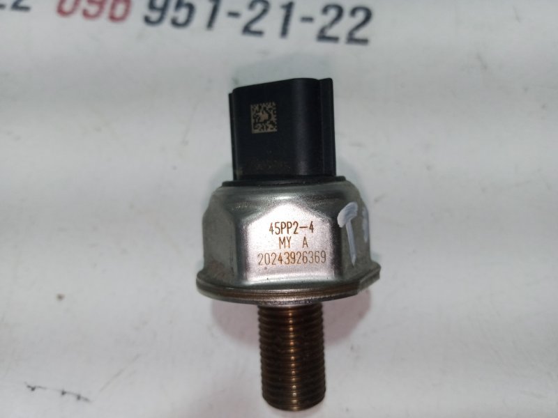 Датчик давления топлива Nissan Rogue T33 2.5