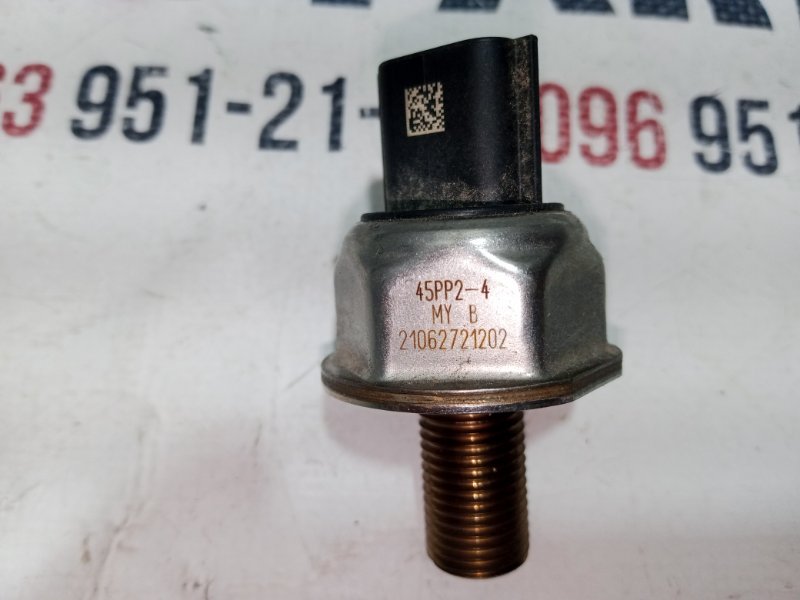 Датчик давления топлива Nissan Rogue T33 2.5