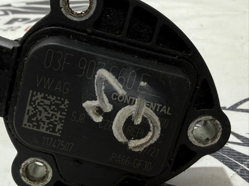 Датчик уровня масла в двигателе Q3 2019-2024 83A 2.0