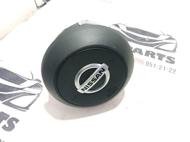 Подушка безопасности в руль Nissan Rogue T33 2.5 Подушка безопасности в руль Nissan Rogue T33 2.5