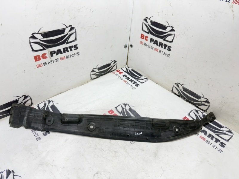 Пыльник крыла передний левый Rogue 2021 T33 2.5