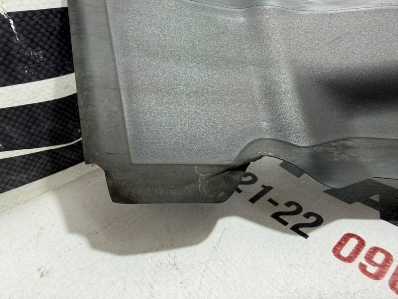 Пыльник крыла передний правый Nissan Rogue T33 2.5 Пыльник крыла передний правый Nissan Rogue T33 2.5