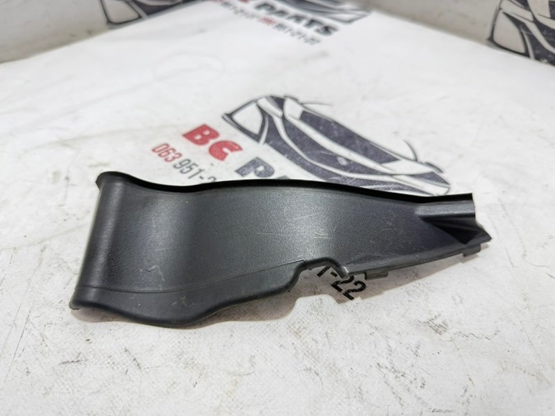 Уголок жабо левый Nissan Rogue 2021 T33 2.5 668956ra1a Б/У