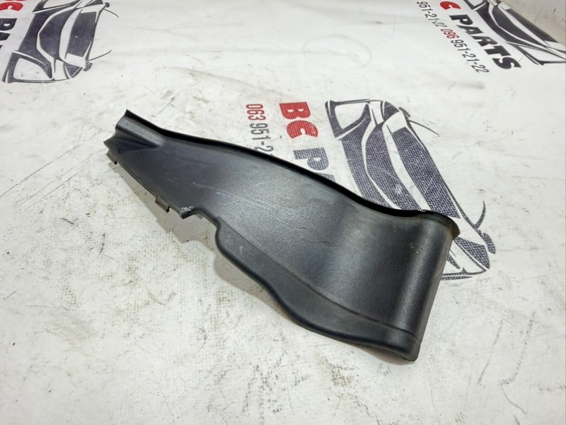 Уголок жабо правый Rogue 2021 T33 2.5