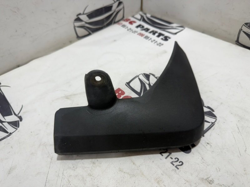 Брызговик задний правый Rogue 2021 T33 2.5