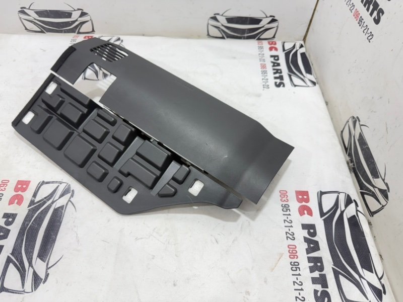 Подушка безопасности в колени передняя правая Nissan Rogue T33 2.5 Подушка безопасности в колени передняя правая Nissan Rogue T33 2.5