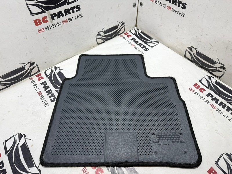 Комплект ковриков салона Rogue 2021 T33 2.5