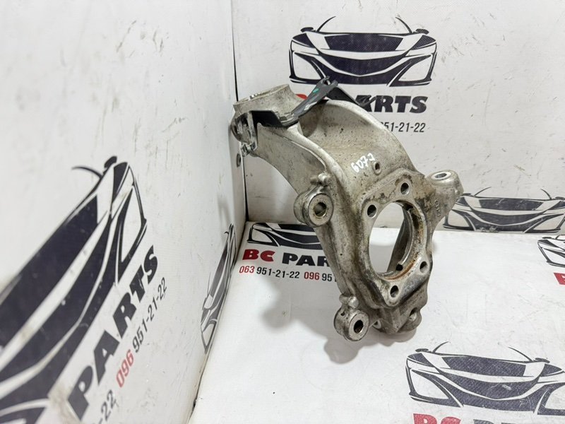 Кулак поворотный передний левый Rogue 2021 T33 2.5 Кулак поворотный передний левый Rogue 2021 T33 2.5