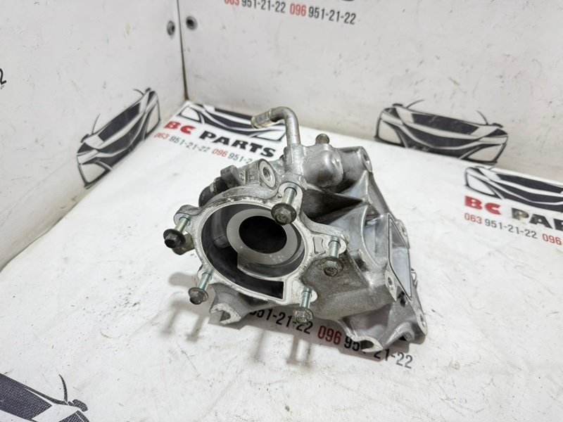 Корпус помпы Nissan Rogue 2021 T33 2.5 21013-6RA0A Б/У