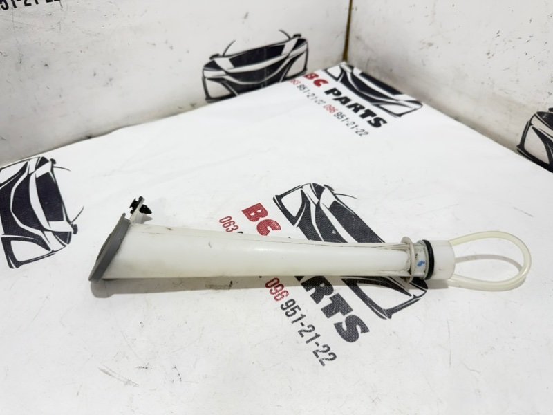 Горловина бачка стеклоомывателя Nissan Rogue 2021 T33 2.5 28915-6RF0A Б/У