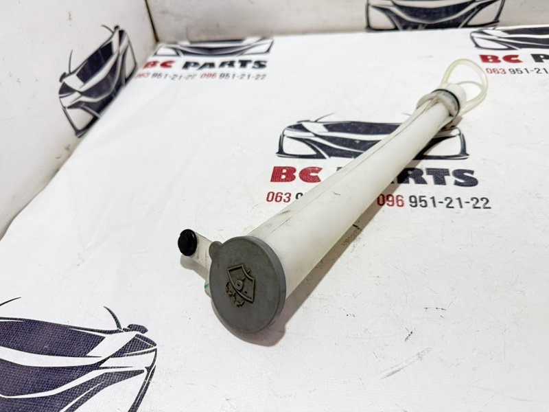 Горловина бачка стеклоомывателя Rogue 2021 T33 2.5