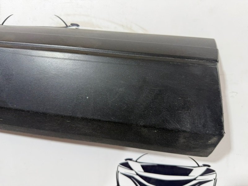 Накладка двери передняя левая Rogue 2021 T33 2.5 Накладка двери передняя левая Rogue 2021 T33 2.5