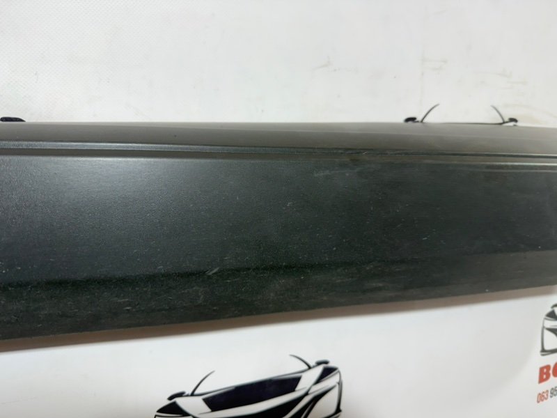 Накладка двери передняя левая Rogue 2021 T33 2.5 Накладка двери передняя левая Rogue 2021 T33 2.5