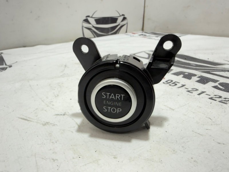 Запчасть кнопка старт-стоп Nissan Rogue 2021 T33 2.5 25150-6LA1A Б/У Кнопка старт-стоп Nissan Rogue 2021 T33 2.5 25150-6LA1A Б/У