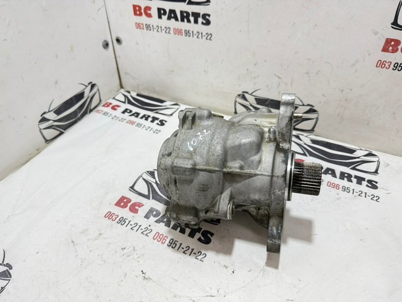 Раздаточная коробка Nissan Rogue T33 2.5 Раздаточная коробка Nissan Rogue T33 2.5