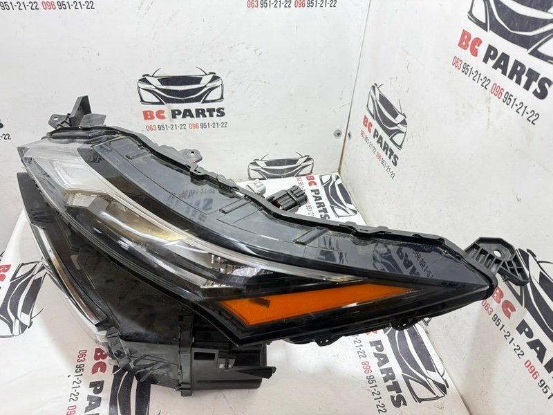 Фара Led левая Nissan Rogue T33 1.5