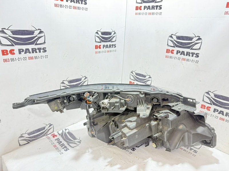 Фара Led левая Rogue 2022 T33 1.5