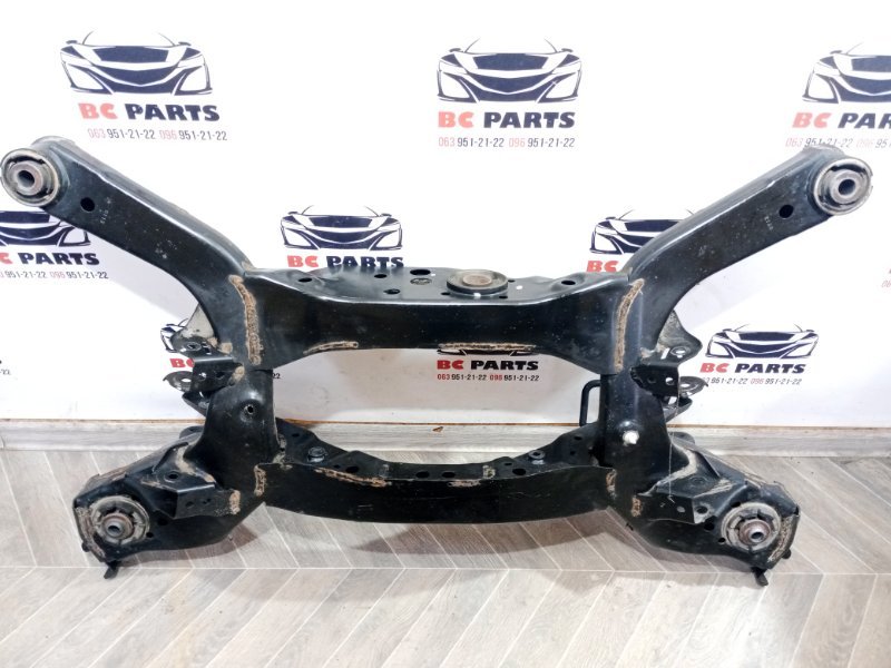 Подрамник задний Rogue 2021 T33 2.5