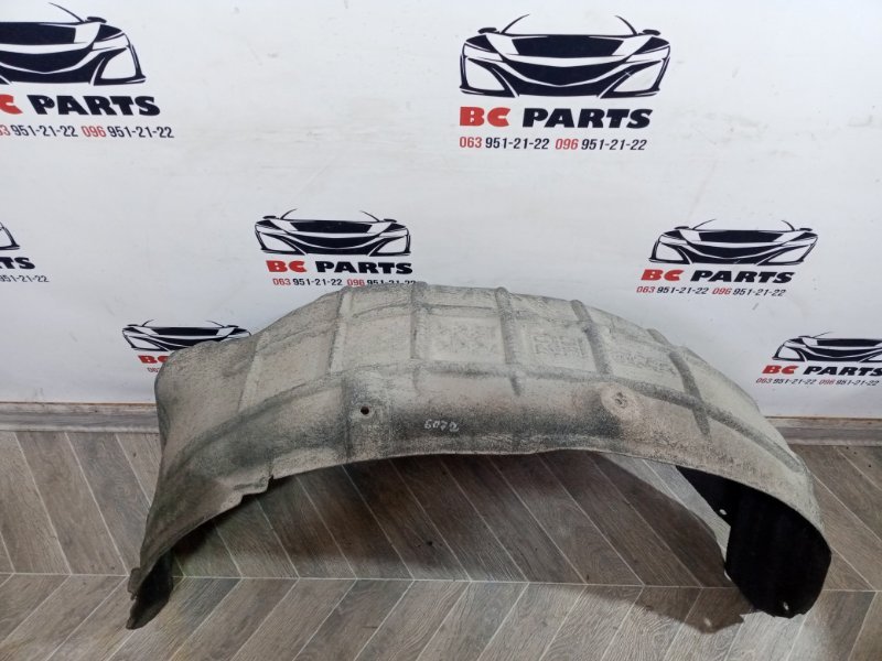 Подкрылок задний правый Rogue 2021 T33 2.5 Подкрылок задний правый Rogue 2021 T33 2.5