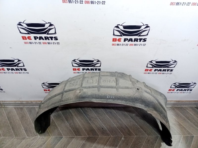 Подкрылок задний левый Rogue 2021 T33 2.5