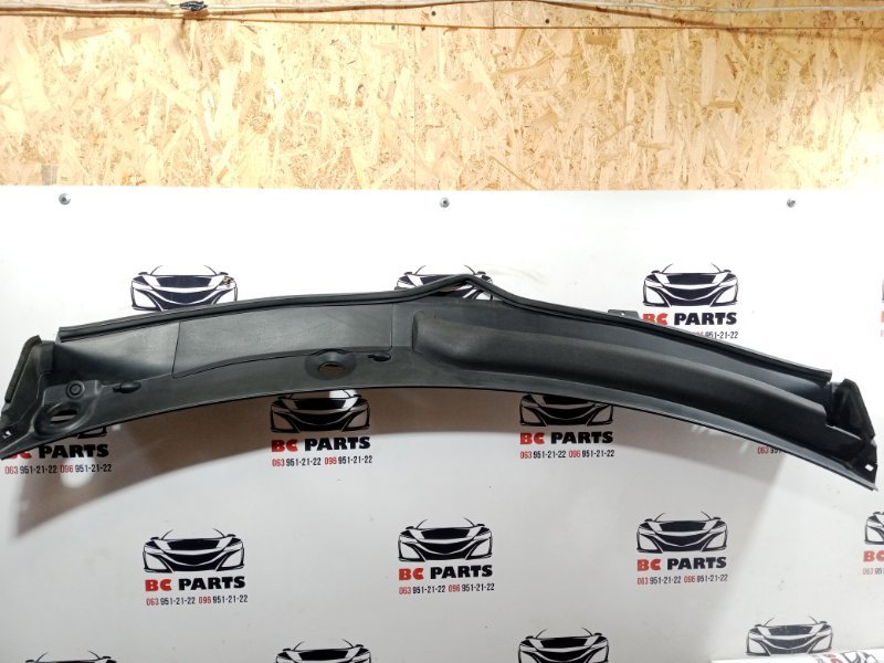 Запчасть жабо Nissan Rogue 2021 T33 2.5 668626RF1A Б/У Жабо Nissan Rogue 2021 T33 2.5 668626RF1A Б/У