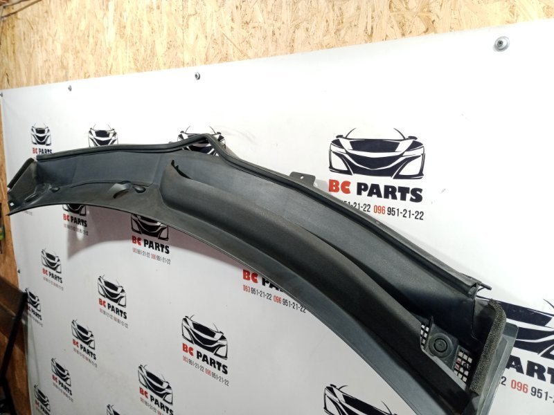 Жабо Nissan Rogue T33 2.5 Жабо Nissan Rogue T33 2.5