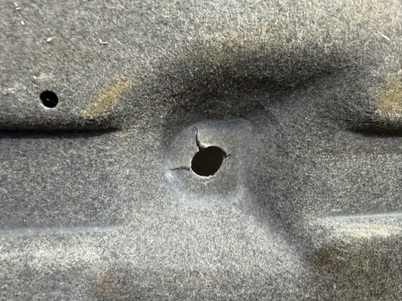 Защита днища кузова левая Rogue 2021 T33 2.5