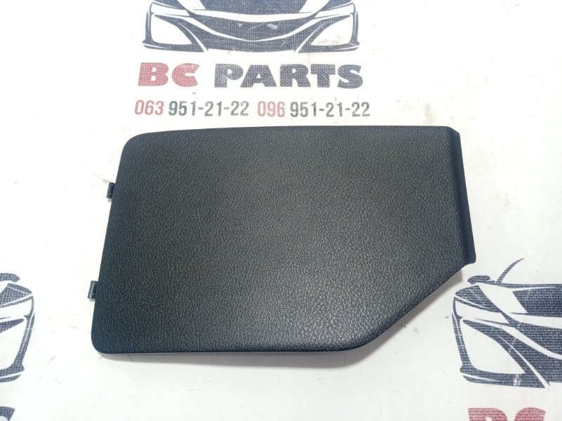 Накладка торпедо левая Nissan Rogue 2021 T33 2.5 689646RB0A Б/У